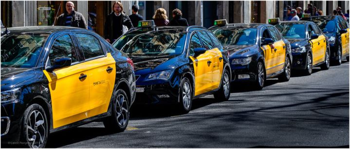 Black and yellow became the official colour of the taxis in the late 20's to prevent illegal cars and other unfair rates.